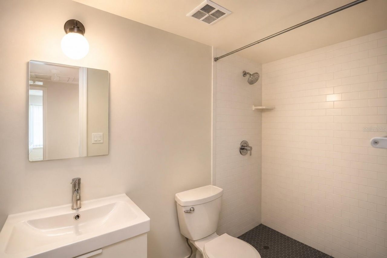 618 Orange Drive, Unit 207, Altamonte Springs, FL 32701 Photo