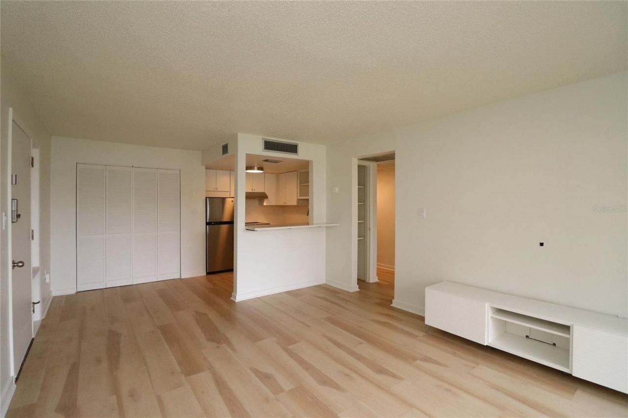 618 Orange Drive, Unit 207, Altamonte Springs, FL 32701 Photo