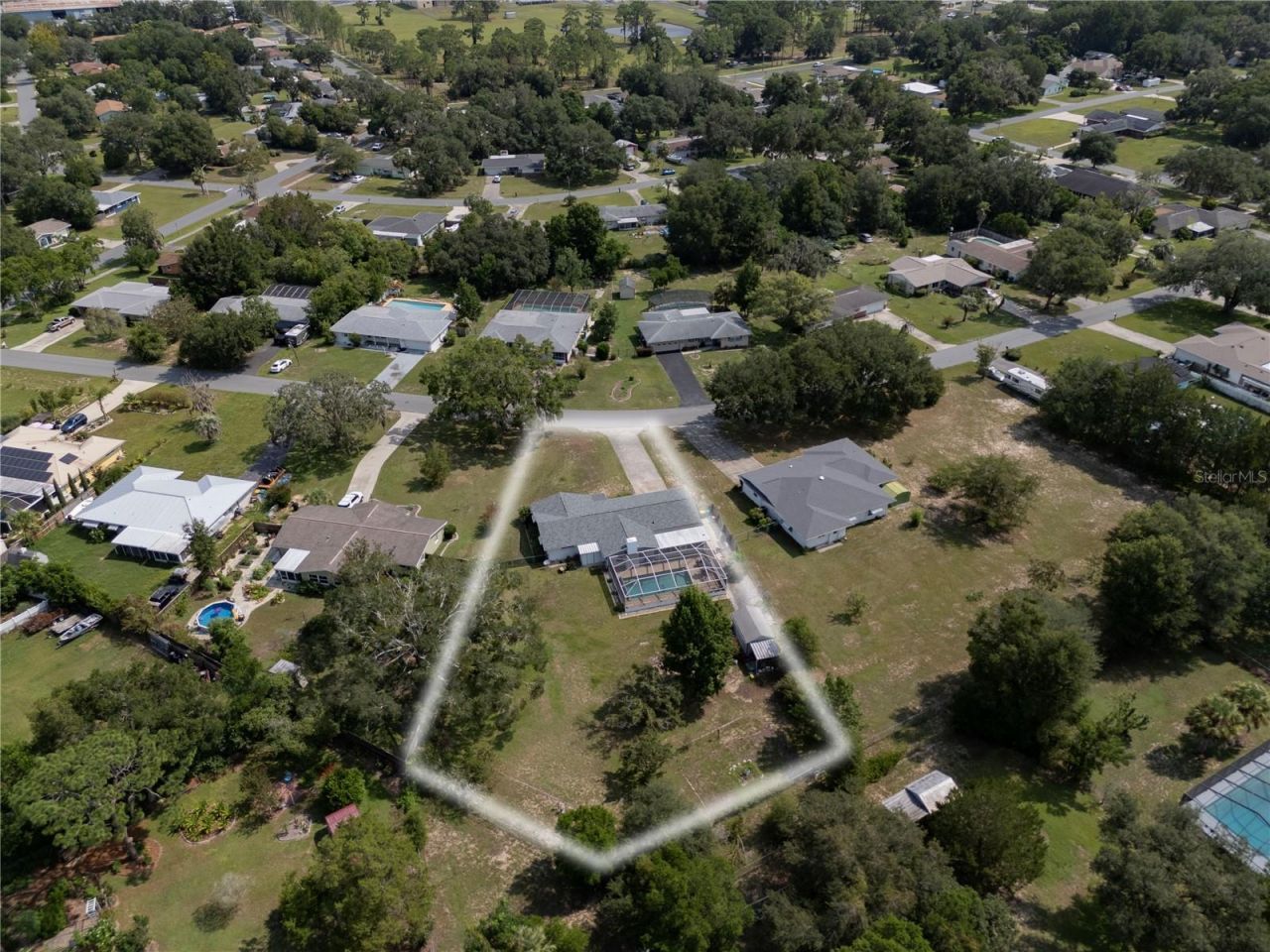 415 Hiawatha Avenue, Inverness, FL 34452 Photo