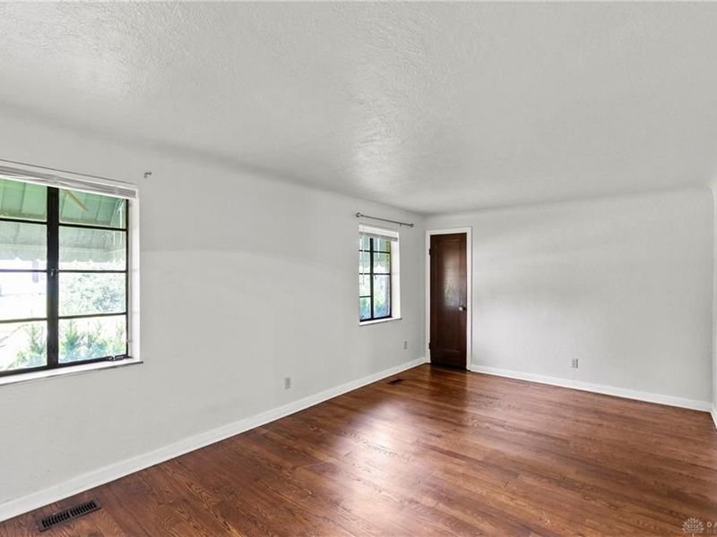 201 Castlewood Avenue, Harrison Township, OH 45405 Photo 8