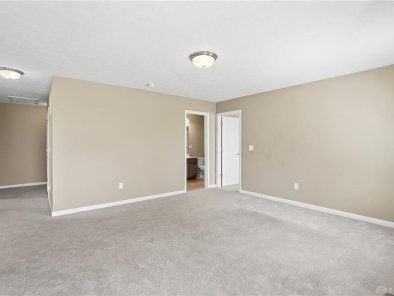 2571 Sunset Maple Drive, Tipp City, OH 45371 Photo 17