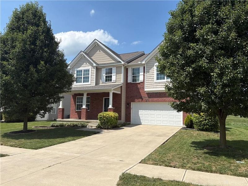 2571 Sunset Maple Drive, Tipp City, OH 45371 Photo 2