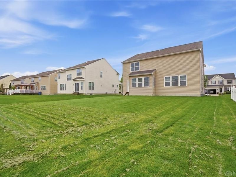2571 Sunset Maple Drive, Tipp City, OH 45371 Photo 38