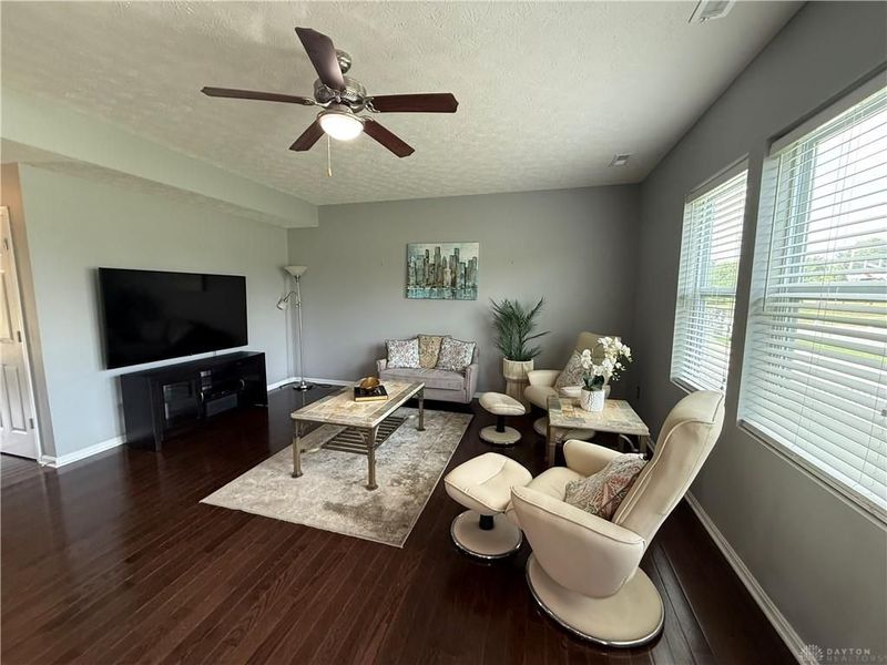 2571 Sunset Maple Drive, Tipp City, OH 45371 Photo 8