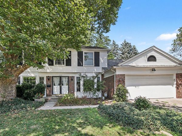 1289 King George Boulevard, Ann Arbor, MI 48108