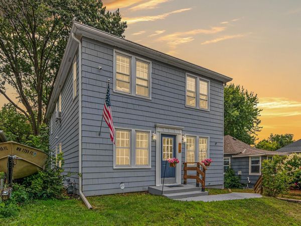 60 Grove Street, Mahtomedi, MN 55115