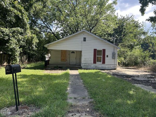 215 Spruce Street, Jonesboro, AR 72401