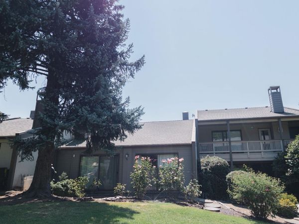 228 Mount Echo Drive, Medford, OR 97504