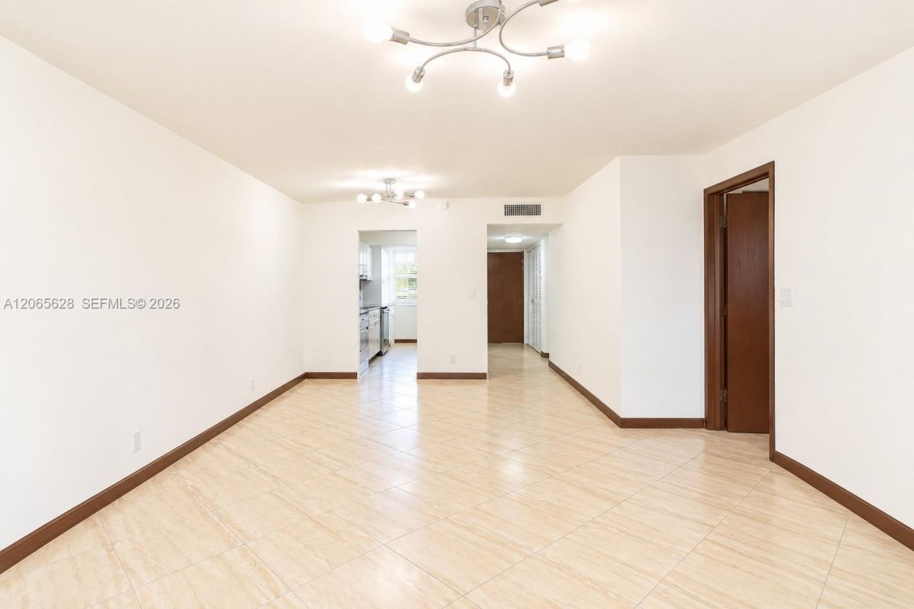3120 N Pine Island Rd, Unit 403, Sunrise, FL 33351 Photo