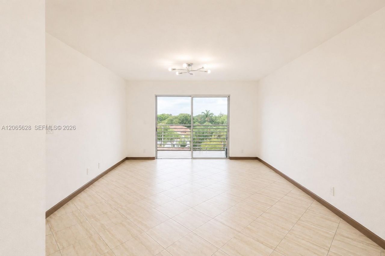 3120 N Pine Island Rd, Unit 403, Sunrise, FL 33351 Photo