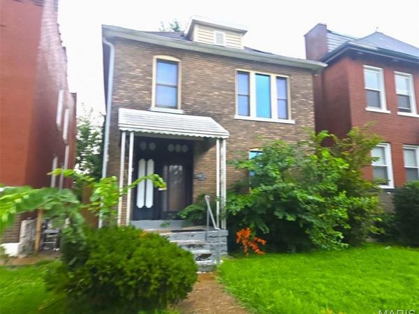 4410 Red Bud Avenue , St Louis, MO 63115