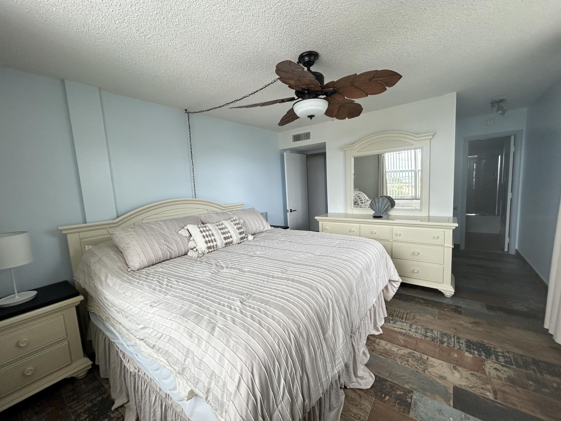 1009 N Ocean Boulevard N, Unit 401, Pompano Beach, FL 33062 Photo