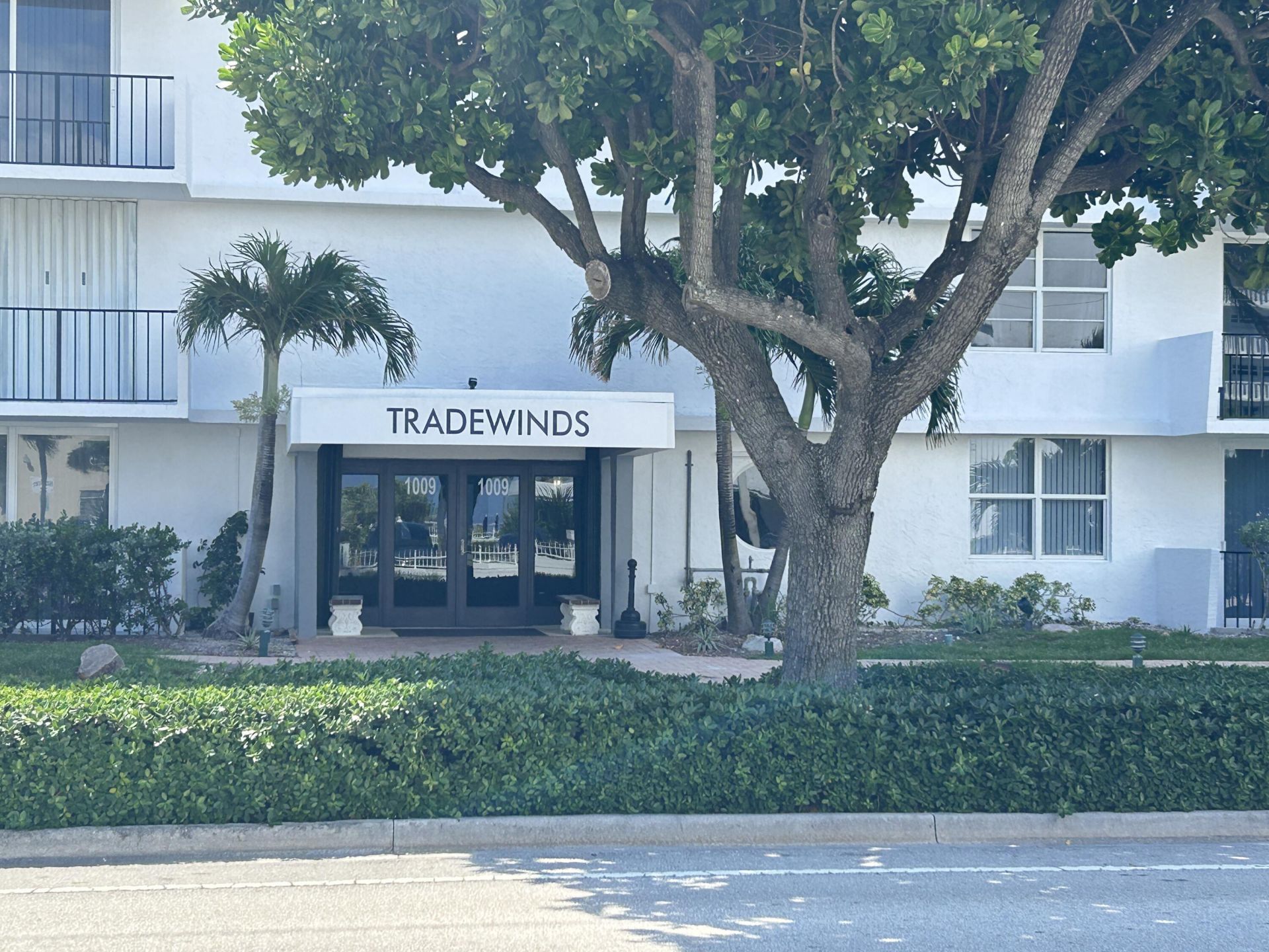 1009 N Ocean Boulevard N, Unit 401, Pompano Beach, FL 33062 Photo