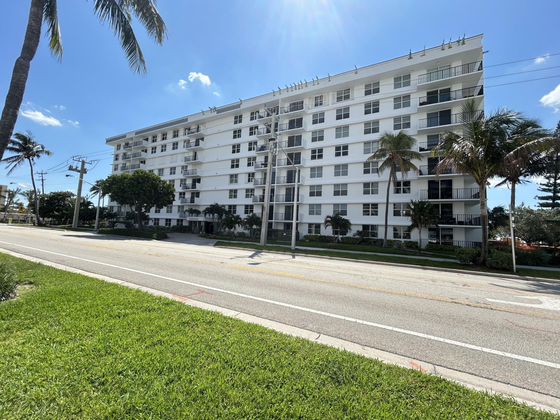 1009 N Ocean Boulevard N, Unit 401, Pompano Beach, FL 33062 Photo