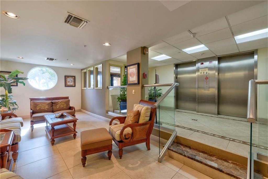 1009 N Ocean Boulevard N, Unit 401, Pompano Beach, FL 33062 Photo