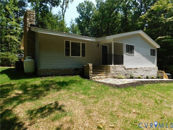 5322 Adams Road, Quinton, VA 23141