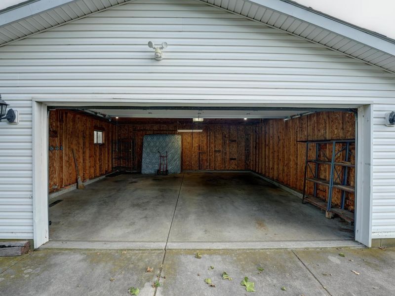 8150 Snake Road, Dayton, OH 45426 Photo 11