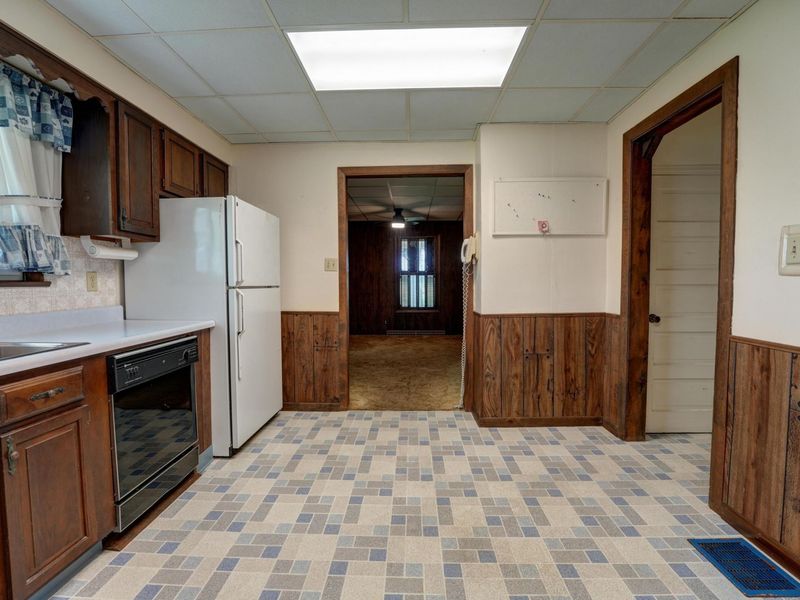 8150 Snake Road, Dayton, OH 45426 Photo 21