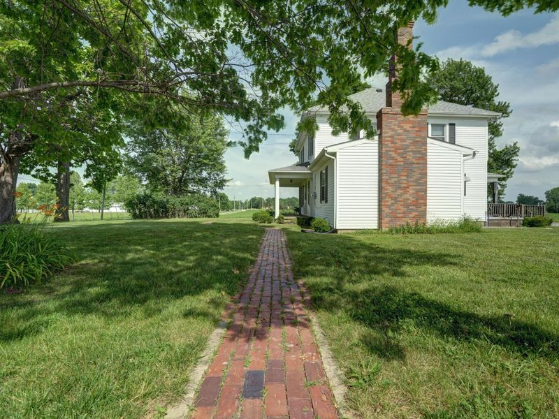 8150 Snake Road, Dayton, OH 45426 Photo 3