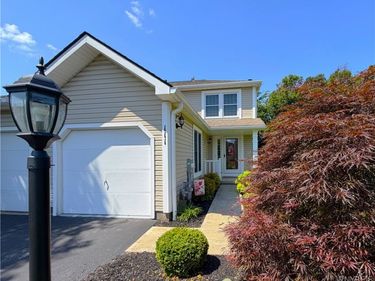 111 Courtshire Lane, Penfield, NY 14526