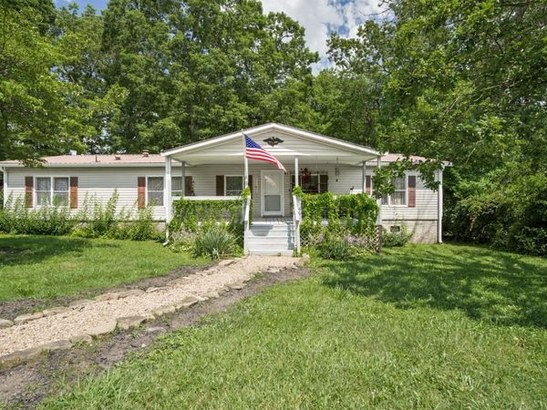 1047 Phillips Dr , Monterey, TN 38574
