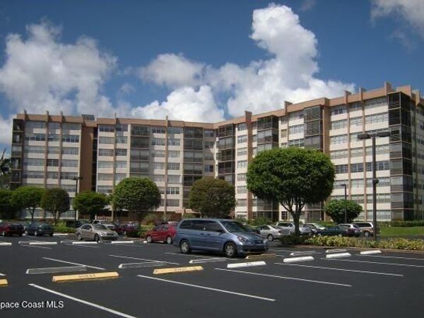 900 Saint Charles Place , Unit 215, Pembroke Pines, FL 33024