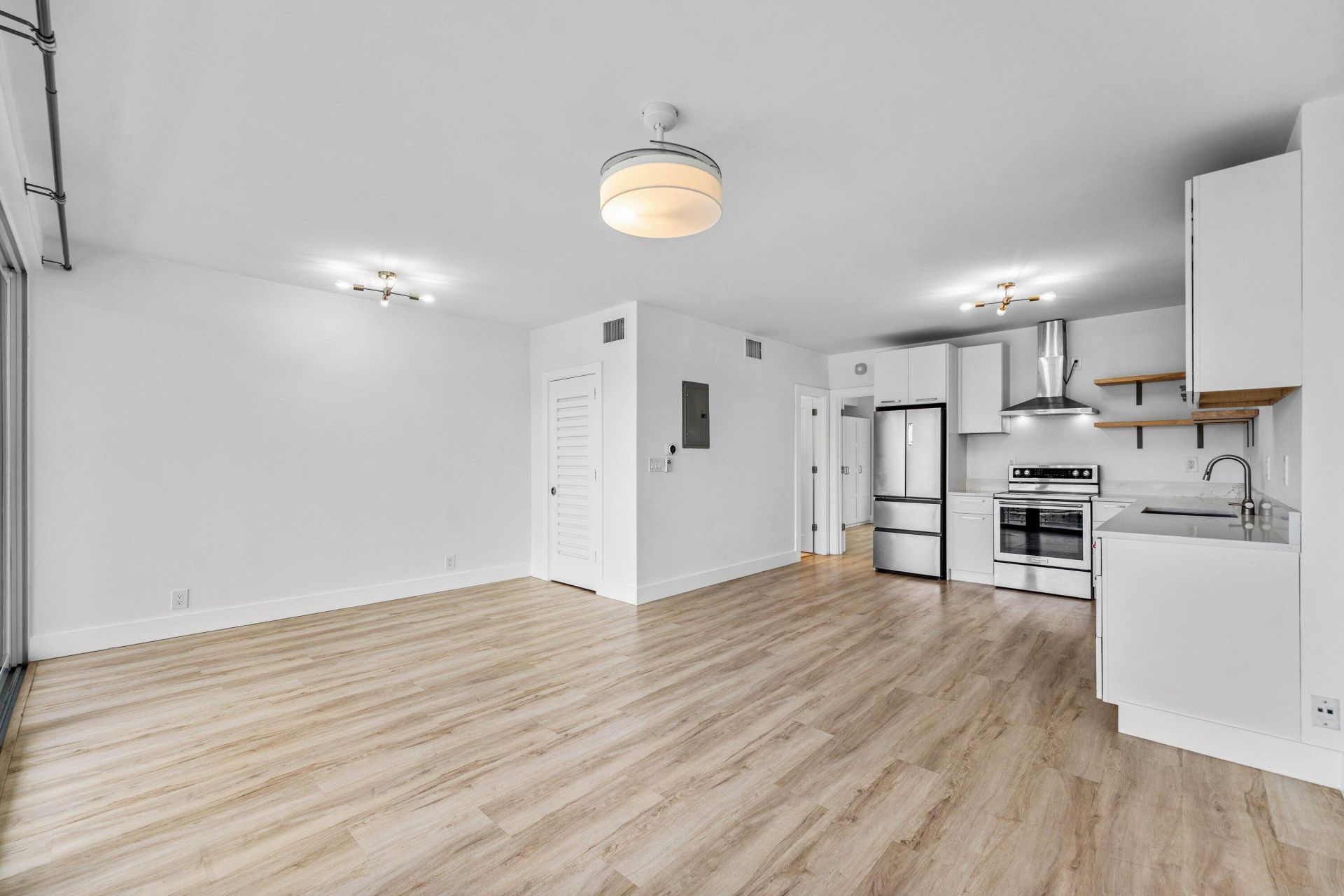 65 SE Spanish Trail, Unit 2030, Boca Raton, FL 33432 Photo