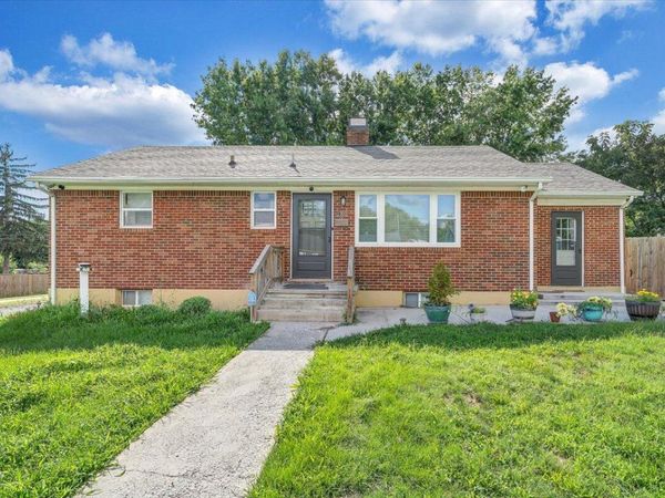 1302 22nd ST NW, Roanoke, VA 24017