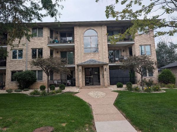 8809 S 79th Avenue , Unit 20, Hickory Hills, IL 60457
