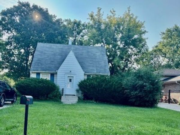 197 N Bonnie Brae Avenue , Elmhurst, IL 60126