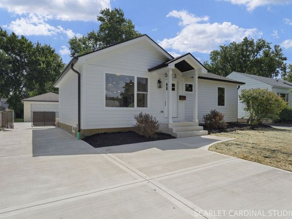 543 S Chase Avenue , Lombard, IL 60148
