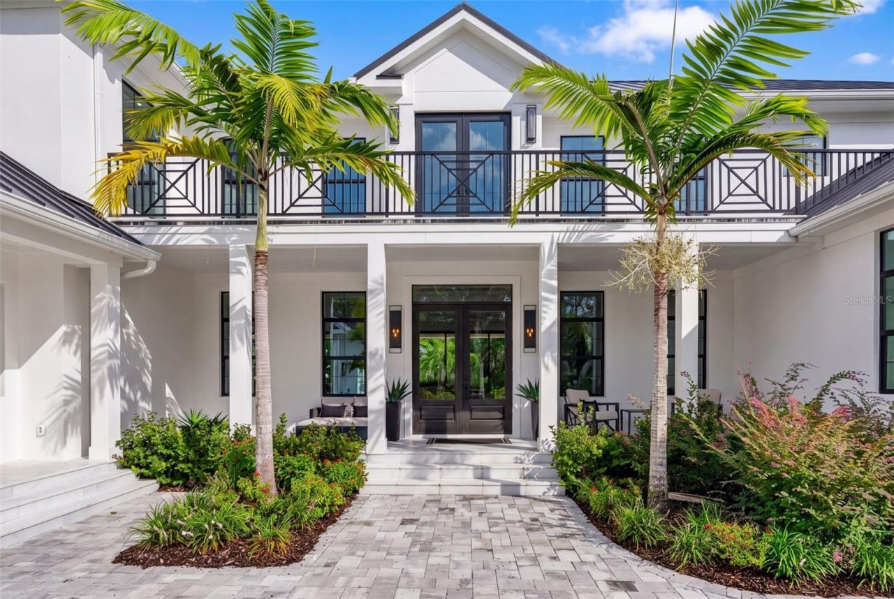 656 Tropical Circle, Sarasota, FL 34242 Photo