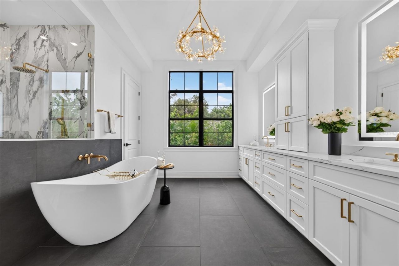 656 Tropical Circle, Sarasota, FL 34242 Photo