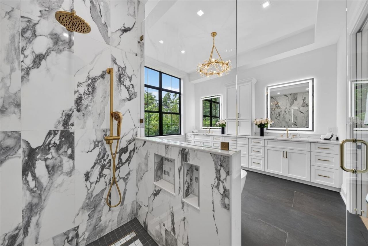 656 Tropical Circle, Sarasota, FL 34242 Photo