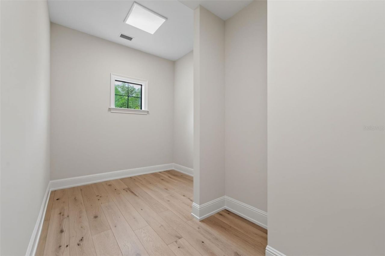 656 Tropical Circle, Sarasota, FL 34242 Photo