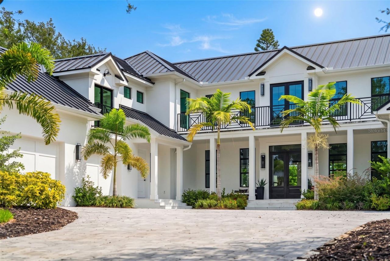 656 Tropical Circle, Sarasota, FL 34242 Photo