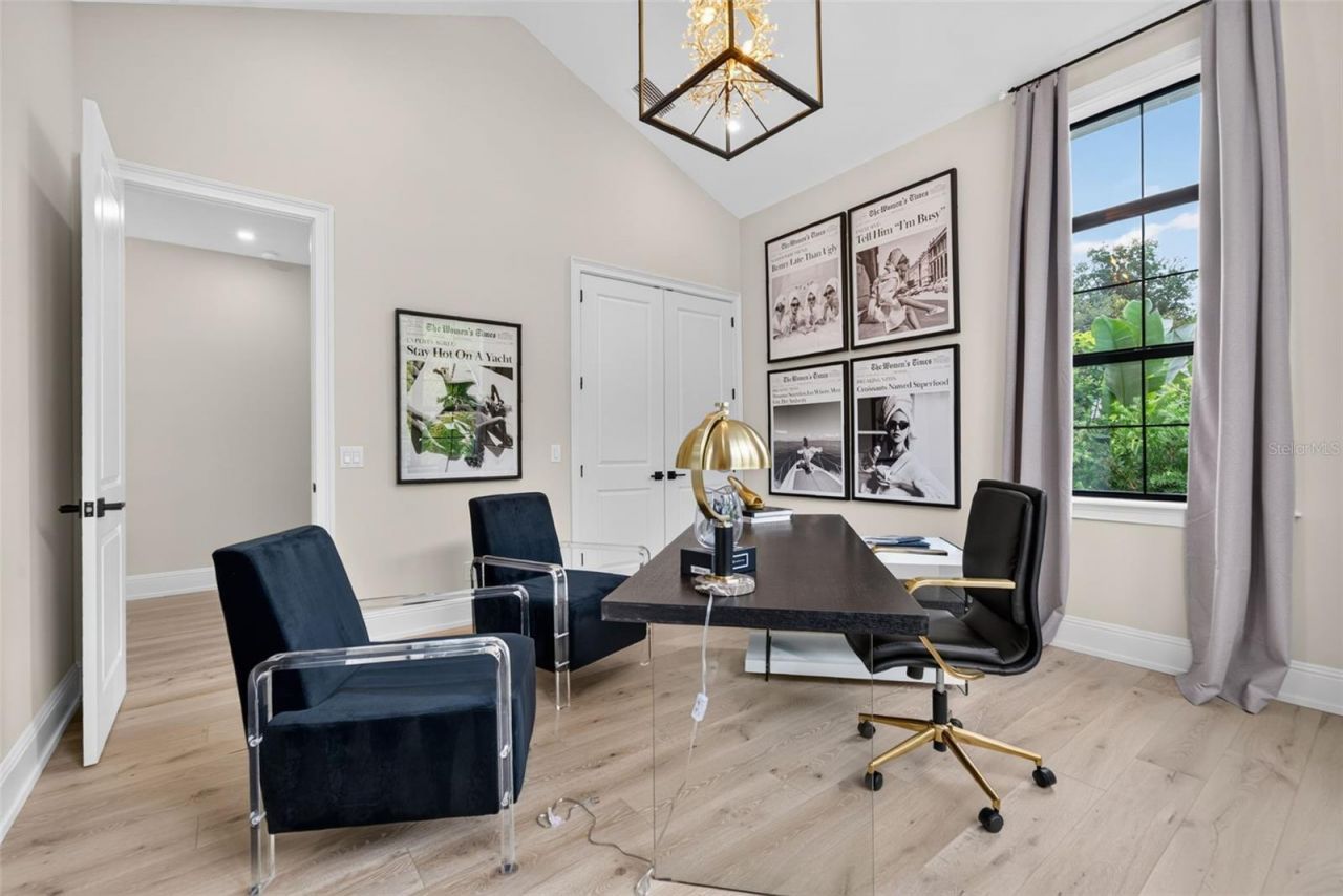 656 Tropical Circle, Sarasota, FL 34242 Photo