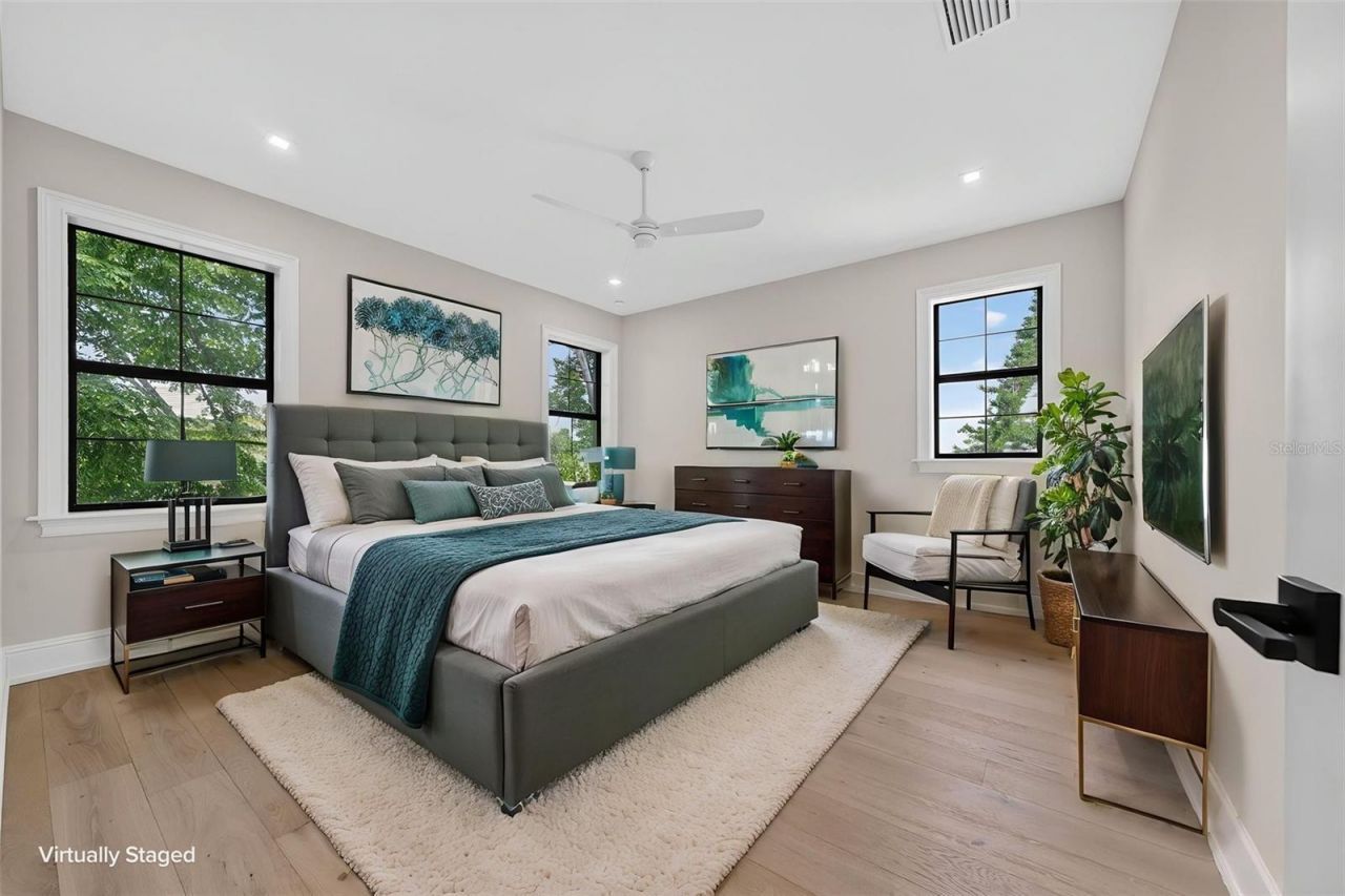 656 Tropical Circle, Sarasota, FL 34242 Photo