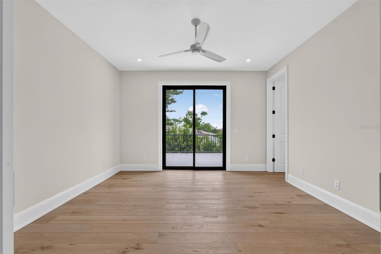 656 Tropical Circle, Sarasota, FL 34242 Photo