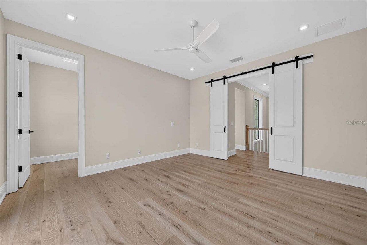 656 Tropical Circle, Sarasota, FL 34242 Photo
