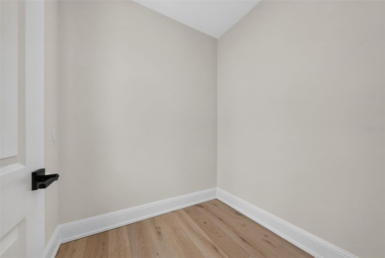 656 Tropical Circle, Sarasota, FL 34242 Photo