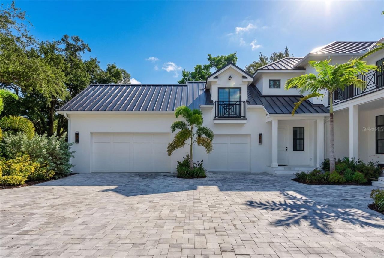 656 Tropical Circle, Sarasota, FL 34242 Photo