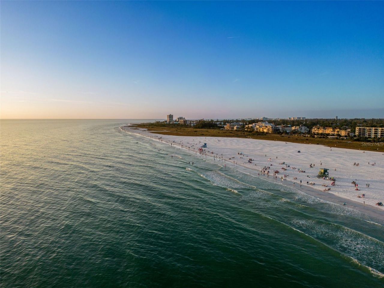 656 Tropical Circle, Sarasota, FL 34242 Photo