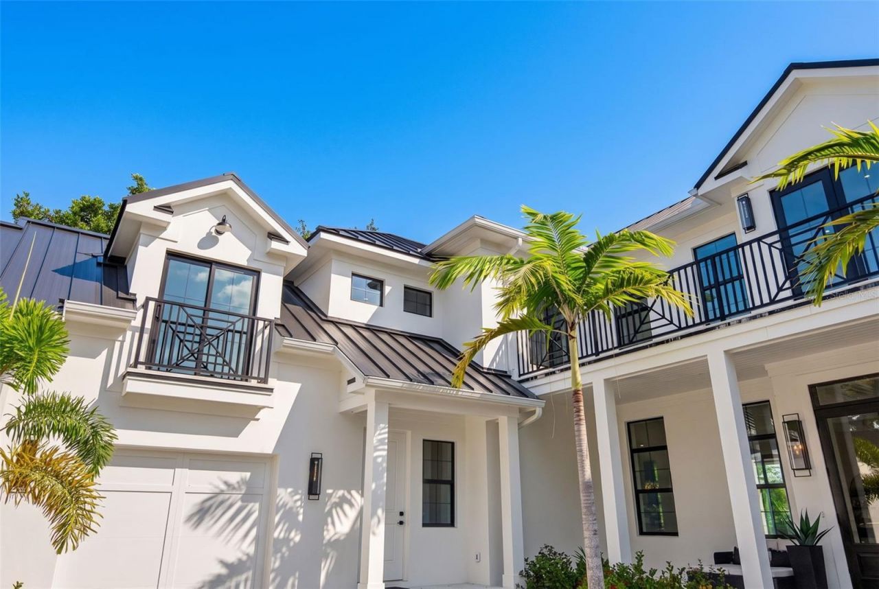 656 Tropical Circle, Sarasota, FL 34242 Photo