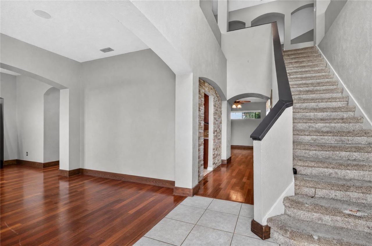 7314 Spring Mountain Lane, Yalaha, FL 34797 Photo