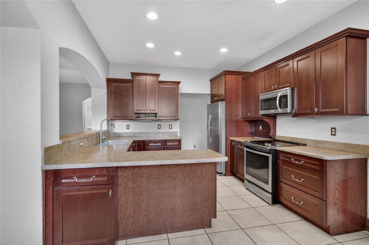 7314 Spring Mountain Lane, Yalaha, FL 34797 Photo