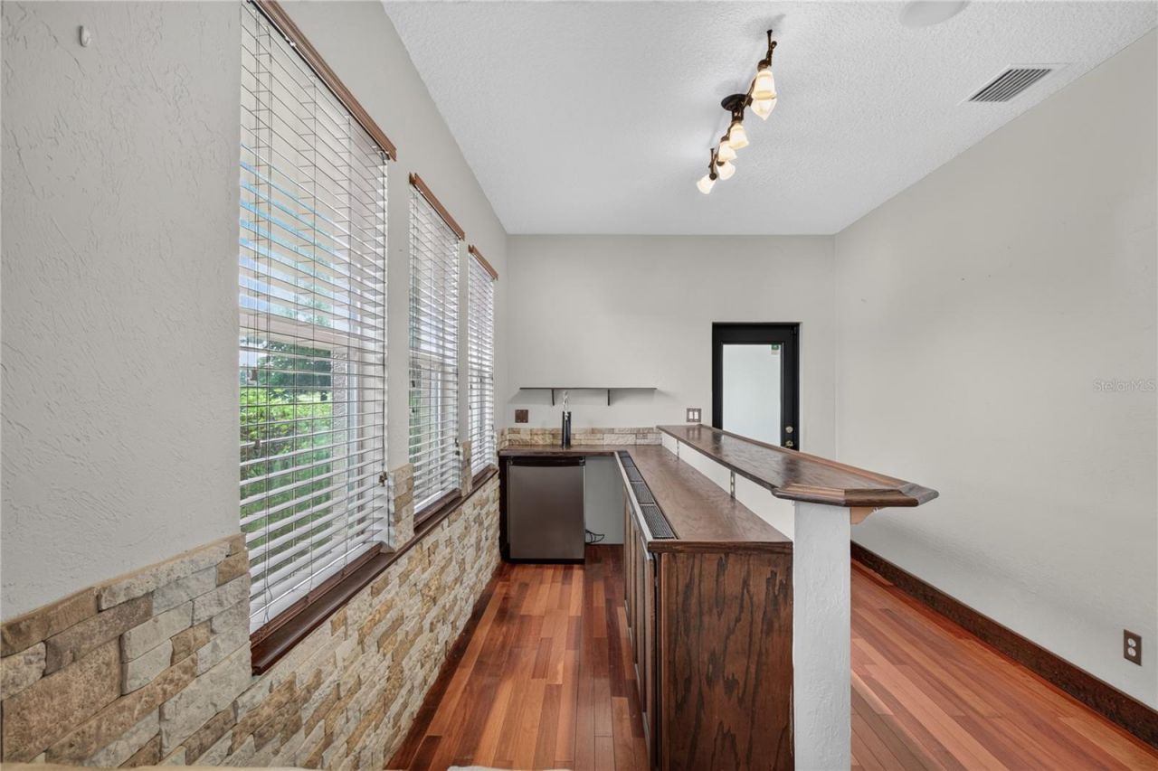 7314 Spring Mountain Lane, Yalaha, FL 34797 Photo