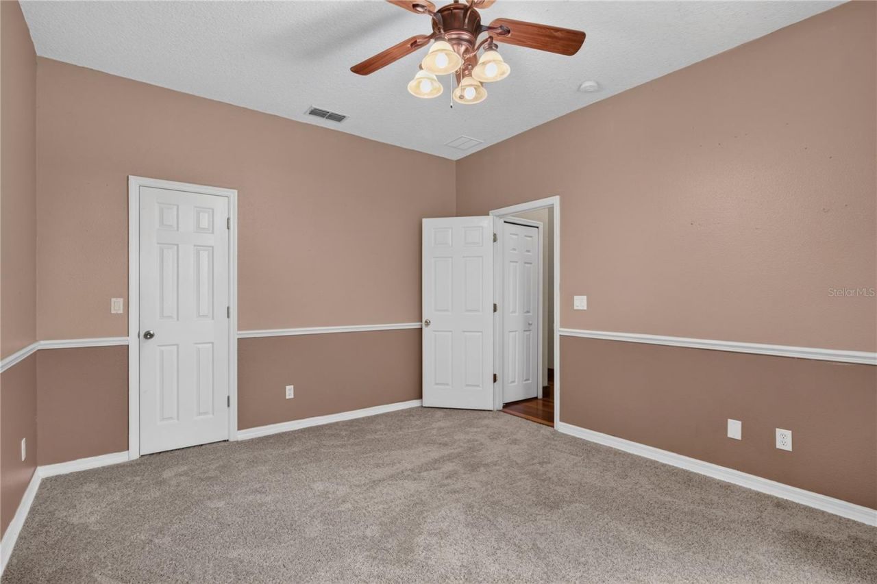 7314 Spring Mountain Lane, Yalaha, FL 34797 Photo