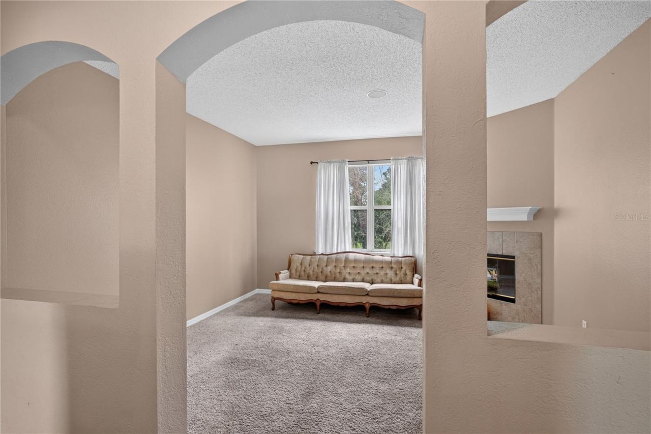 7314 Spring Mountain Lane, Yalaha, FL 34797 Photo