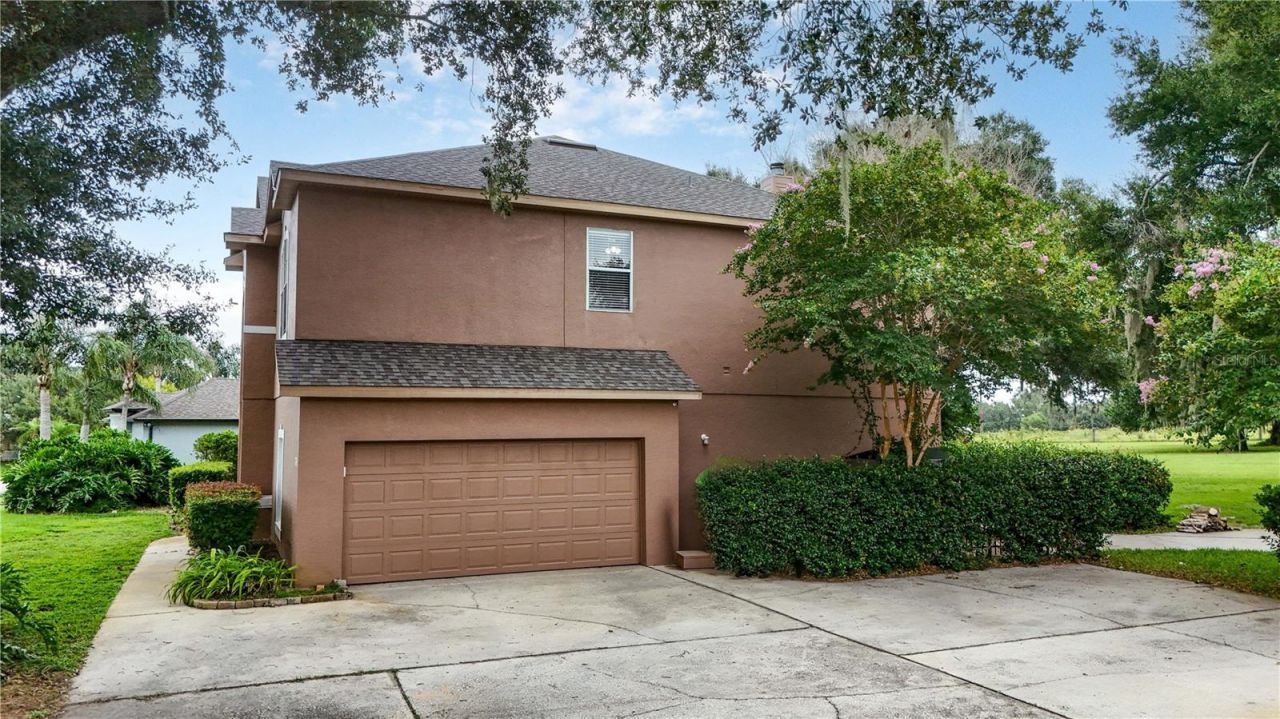 7314 Spring Mountain Lane, Yalaha, FL 34797 Photo